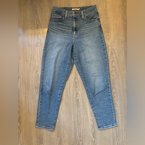 Levi’s high waisted mom jeans size 28 - Picture 5 of 5